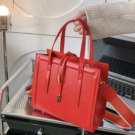 ストラップ レザースクエアバッグ 9色展開