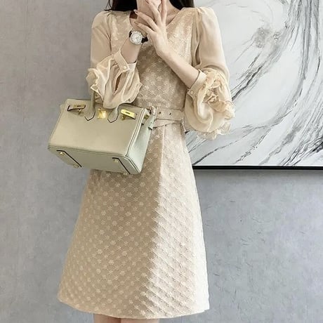 フリルシフォンスリーブ フラワーステッチワンピース 2色展開