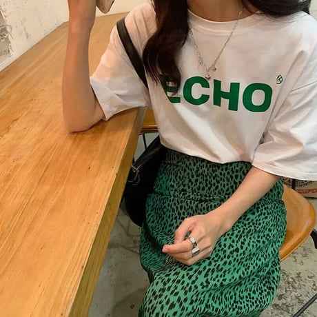 グリーンロゴTシャツ レオパードスカートセット
