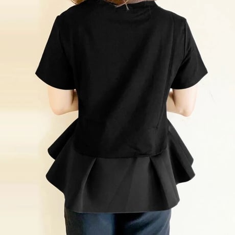フレアヘム ブラックTシャツ