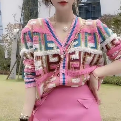 カラフルピンクカーディガン