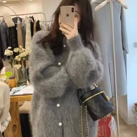 モヘアグレーパールボタンカーディガン