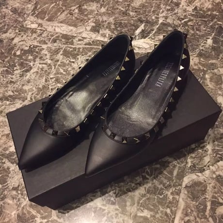 ブラックスタッズ フラットパンプス