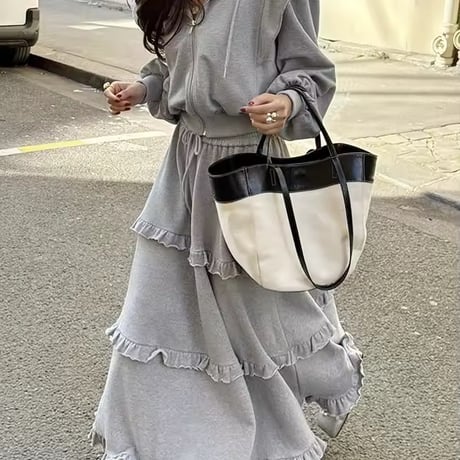 フリルスウェットセットアップ 2色展開