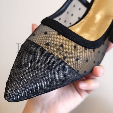 メッシュドット ロゴストラップパンプス