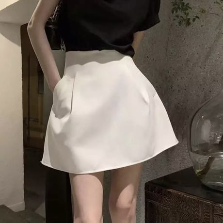 バックジッパー ポケットミニスカート 2色展開