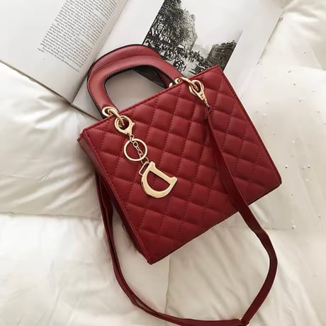 Dモチーフスクエアバッグ 4色展開