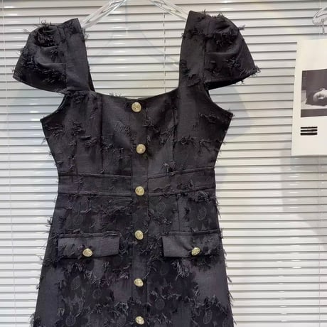 スクエアネックタッセルワンピース 3色展開