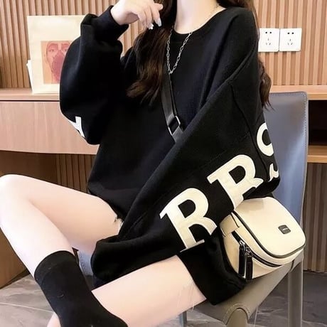 スリーブバックロゴ ルーズスウェットトップス 3色展開