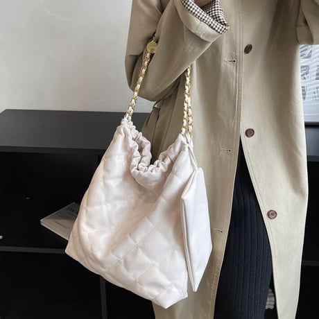 ソリッドチェーン ハンドバッグ 3色展開