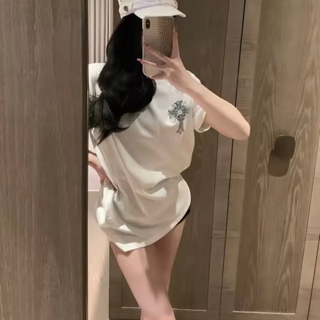 バックラインストーンクロスTシャツ 2色展開