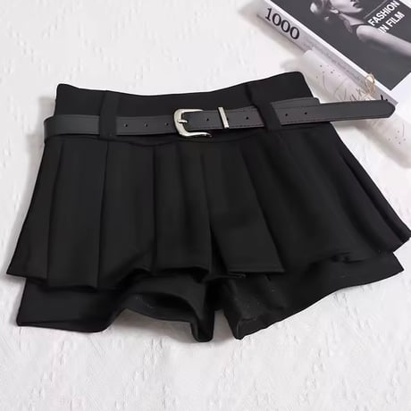 ベルト付きプリーツショートパンツ 2色展開