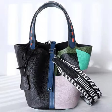 クラシックレザーバケットバッグ 3色展開