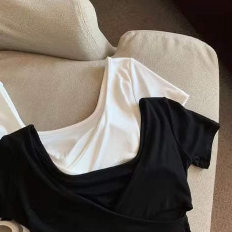 【カップ付き】バッククロストップス 3色展開