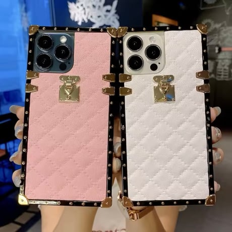 スタッズバンパーiPhoneケース 4色展開