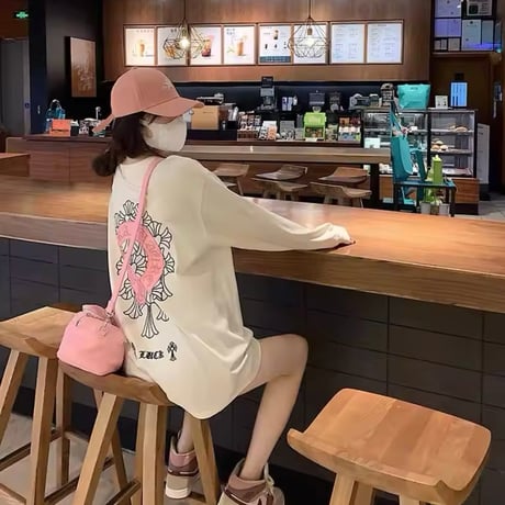 ハートクロスカットソー