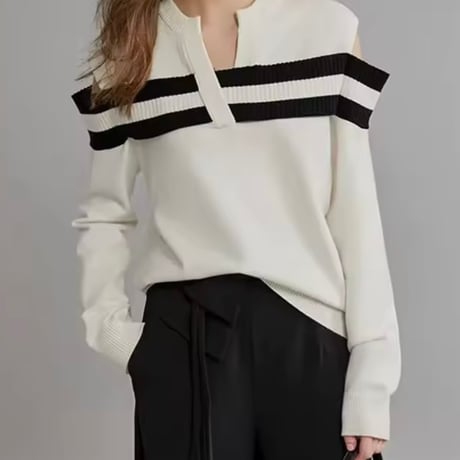 ラインショルダーカットニット 2色展開