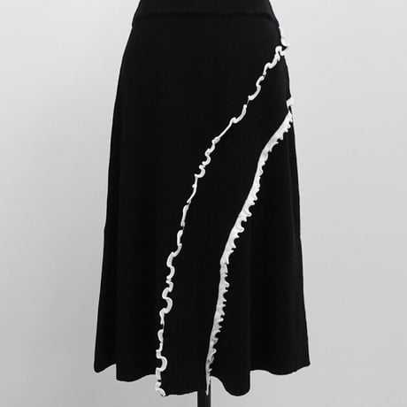 フリルデザイン ニットセットアップ 2色展開