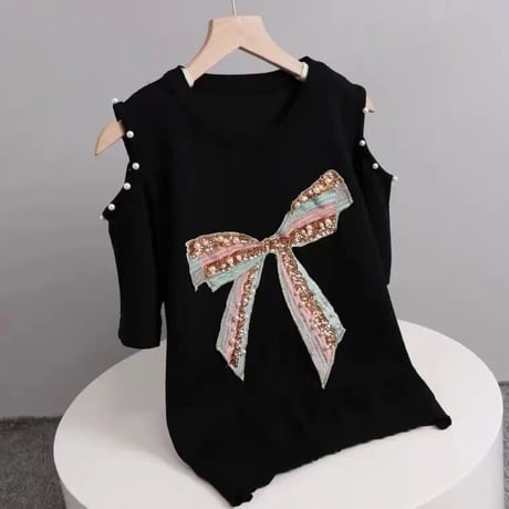 スパンコールリボン ショルダーカットパールトップス 2色展開
