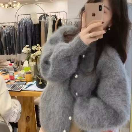 モヘアグレーパールボタンカーディガン