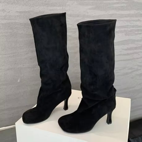 スエードボリュームブーツ 2色展開