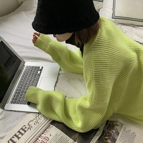 【即納】Vネック カラーニット