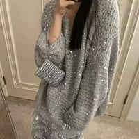 スパンコールグレーニット