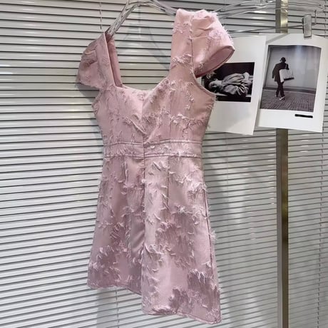 スクエアネックタッセルワンピース 3色展開