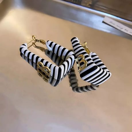 ボーダー スクエアピアス