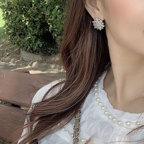 ジルコニアクリスタル フラワーピアス