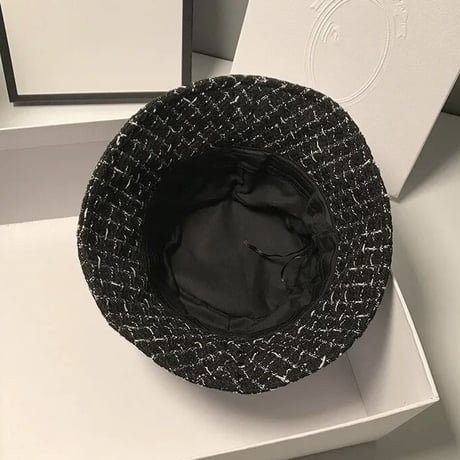 メタルゴールドロゴ ツイードバケットハット 2色展開
