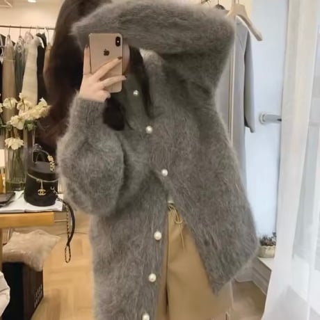 モヘアグレーパールボタンカーディガン