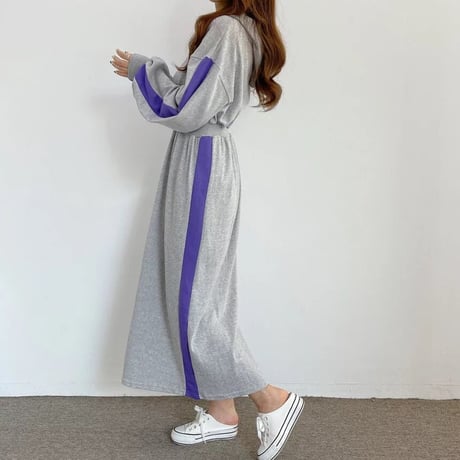 サイドライン フーディスウェットワンピース 2色展開