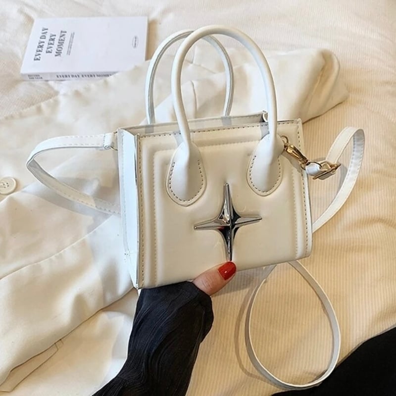 スタッズ付きシルバーハンドバッグ 41Z1lY1qNcL._AC_SY300_QL30_.jpg