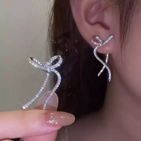 ジルコニアリボン ピアス