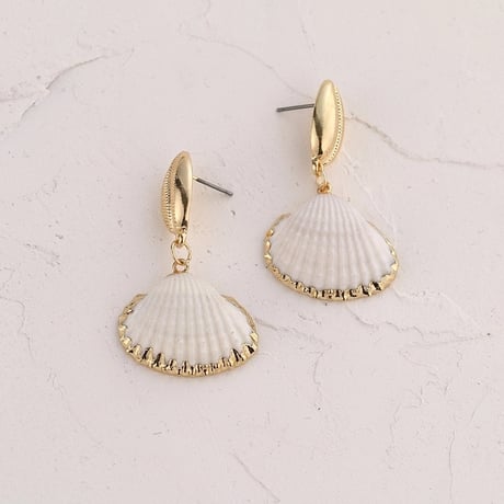 シェルデザインピアス