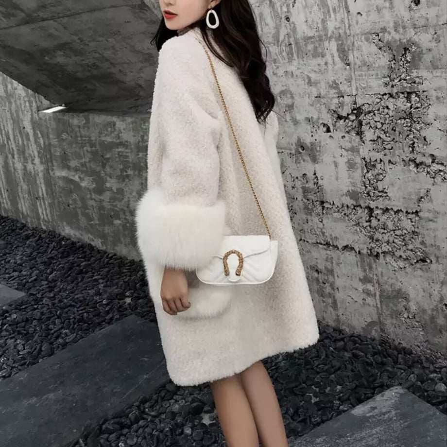 6370ce024aed190e4e3d0923