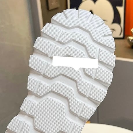 8upナンバースニーカー