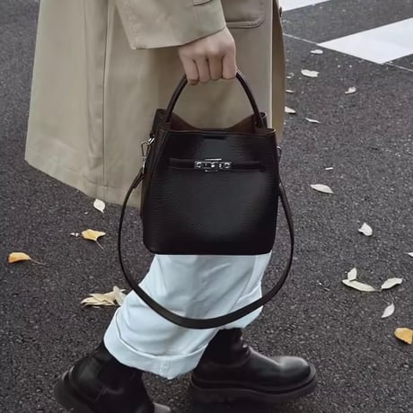 レトロバックルレザーバケットバッグ 3色展開