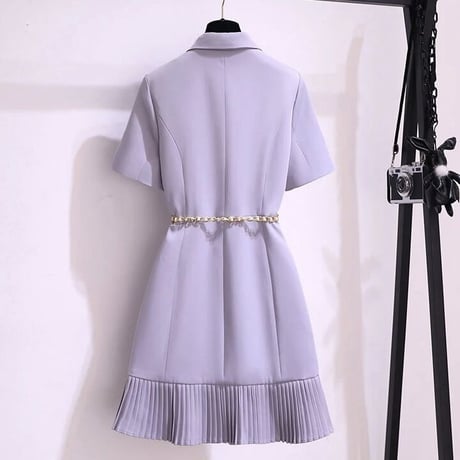 パールウエストチェーン プリーツワンピース 2色展開