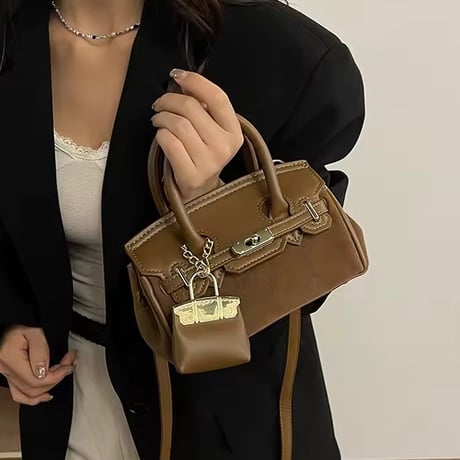 【2サイズ】バッグチャーム付きバッグ 4色展開