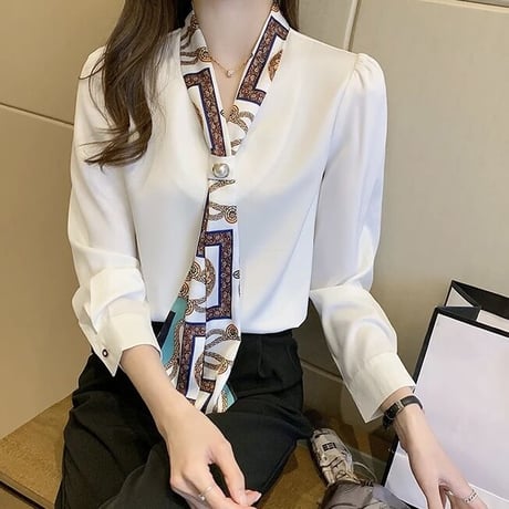 パールモチーフ タイ付きブラウス 2色展開