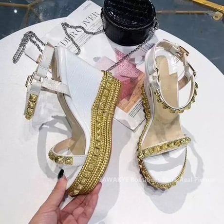【ヒール2パターン】スタッズビーズ ウェッジサンダル 2色展開