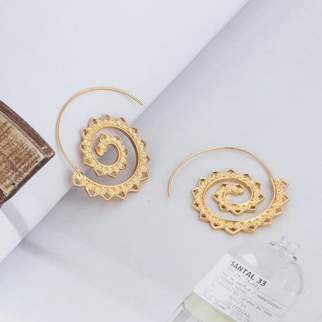Spiral Dropピアス