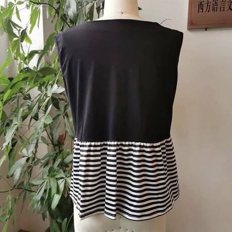 【White即納】ボーダー切り替え ノースリーブトップス 2色展開