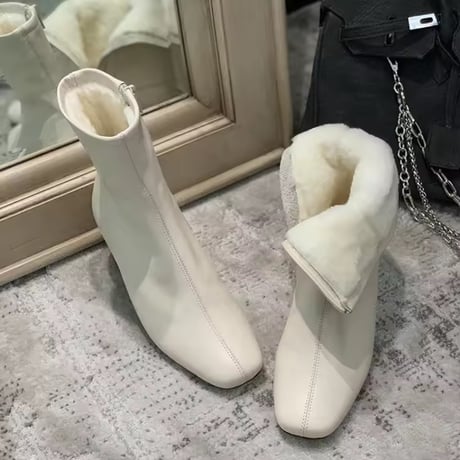 【裏起毛】ジッパーショートブーツ 2色展開