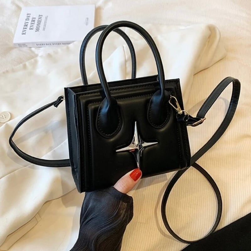 スタッズ付きシルバーハンドバッグ 41Z1lY1qNcL._AC_SY300_QL30_.jpg