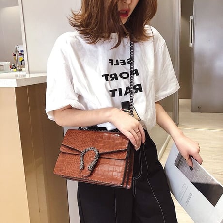 【即納】ホースシューバックル バッグ 2色展開