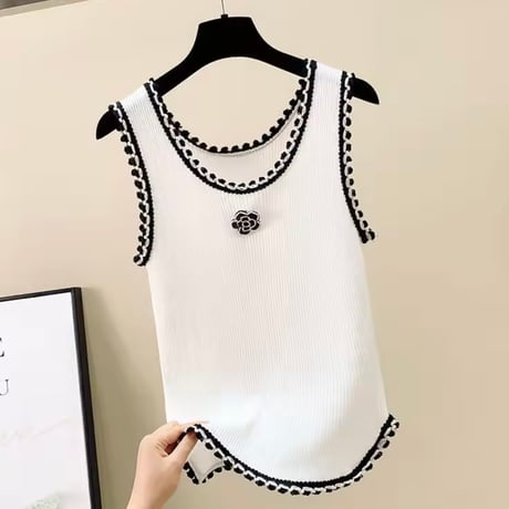モノトーンフラワーノースリーブトップス 2色展開