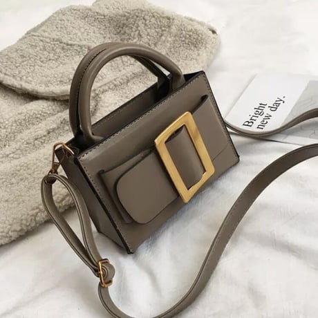 ビッグバックル ショルダーバッグ 3色展開